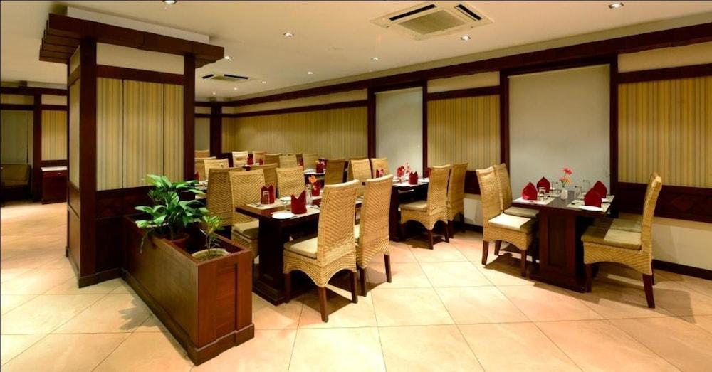 The Chariot Resort & Spa Puri Exterior foto